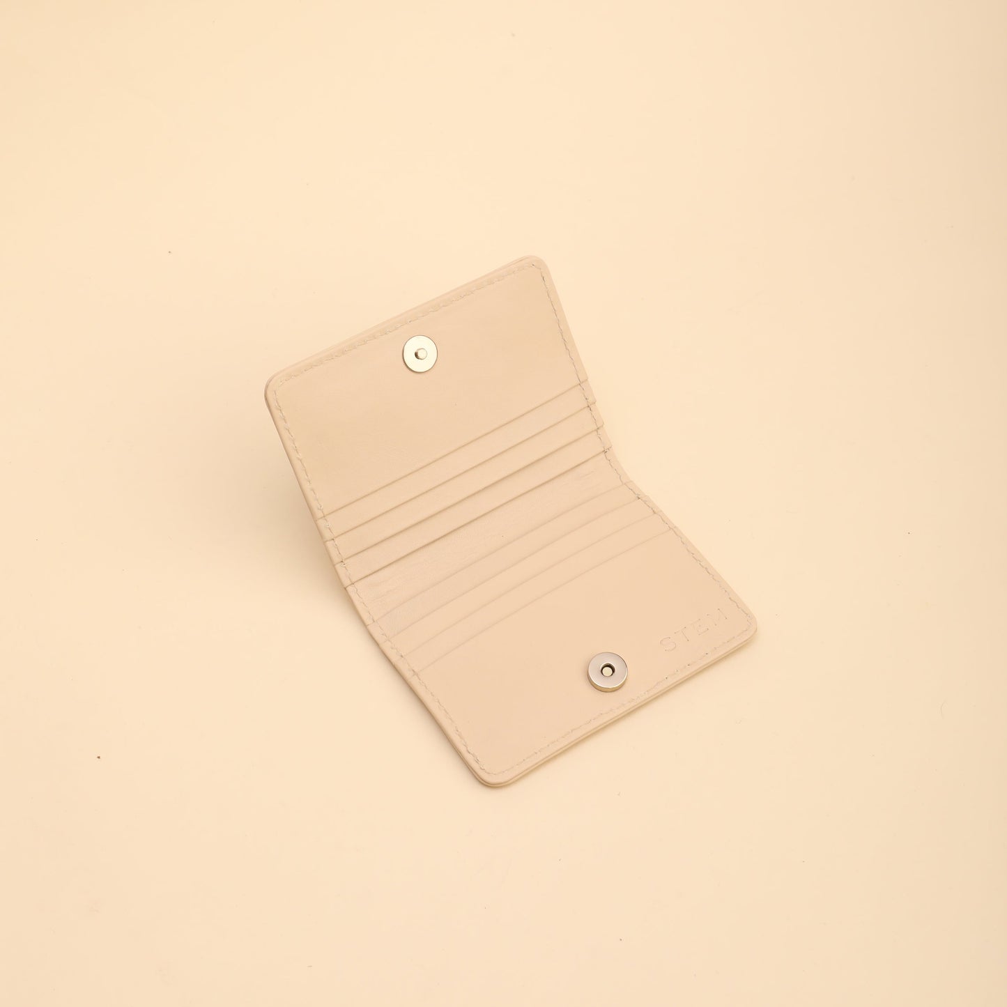 Wanderlust Collection: Travel Essentials (Off White)