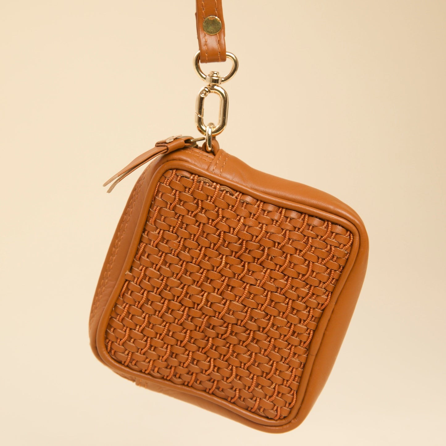 Rozana Charger Case