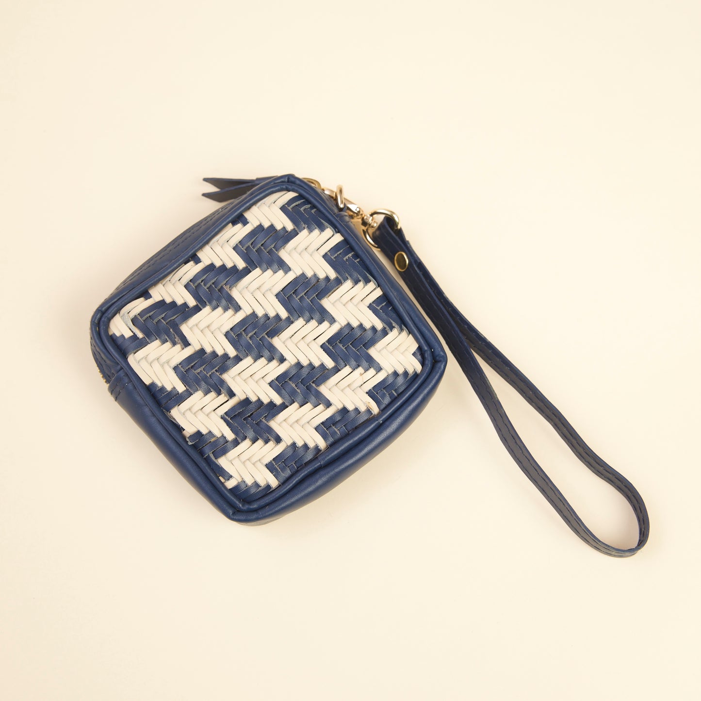 Rozana Charger Case