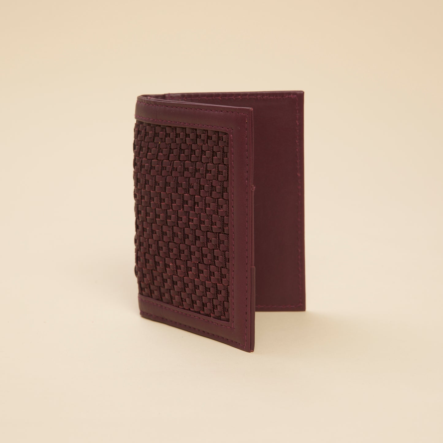 Handcrafted Delights: Sustainable Artisan Gift Ensemble