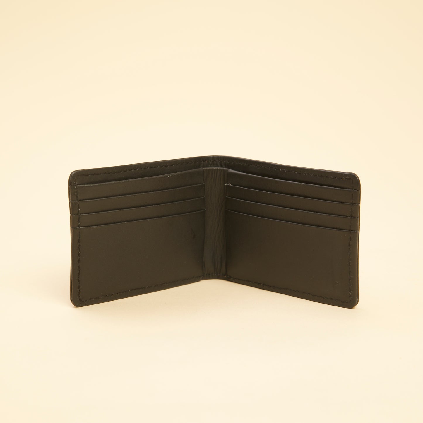 Luxe Loom: Ethical Leather Accessory in a Gift Box