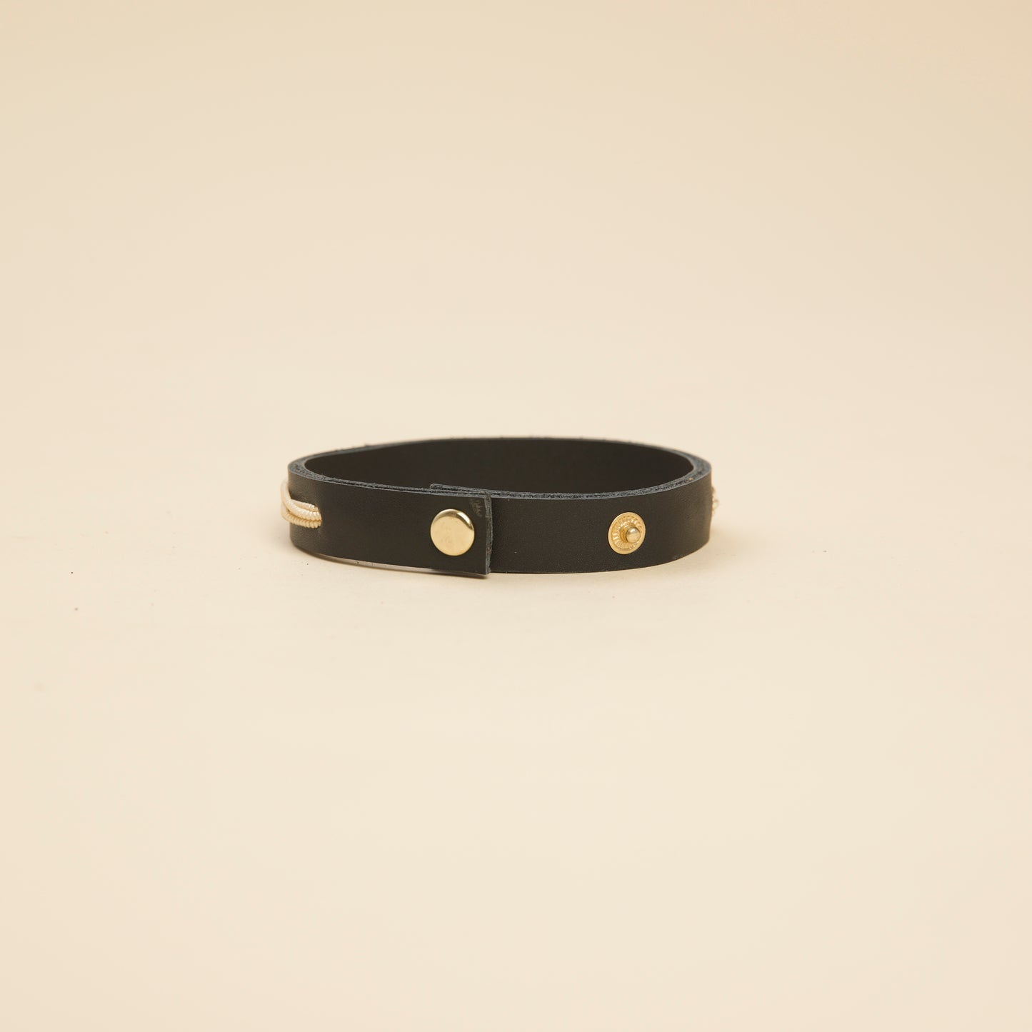 Luxe Loom: Ethical Leather Accessory Gift Box (Tan)