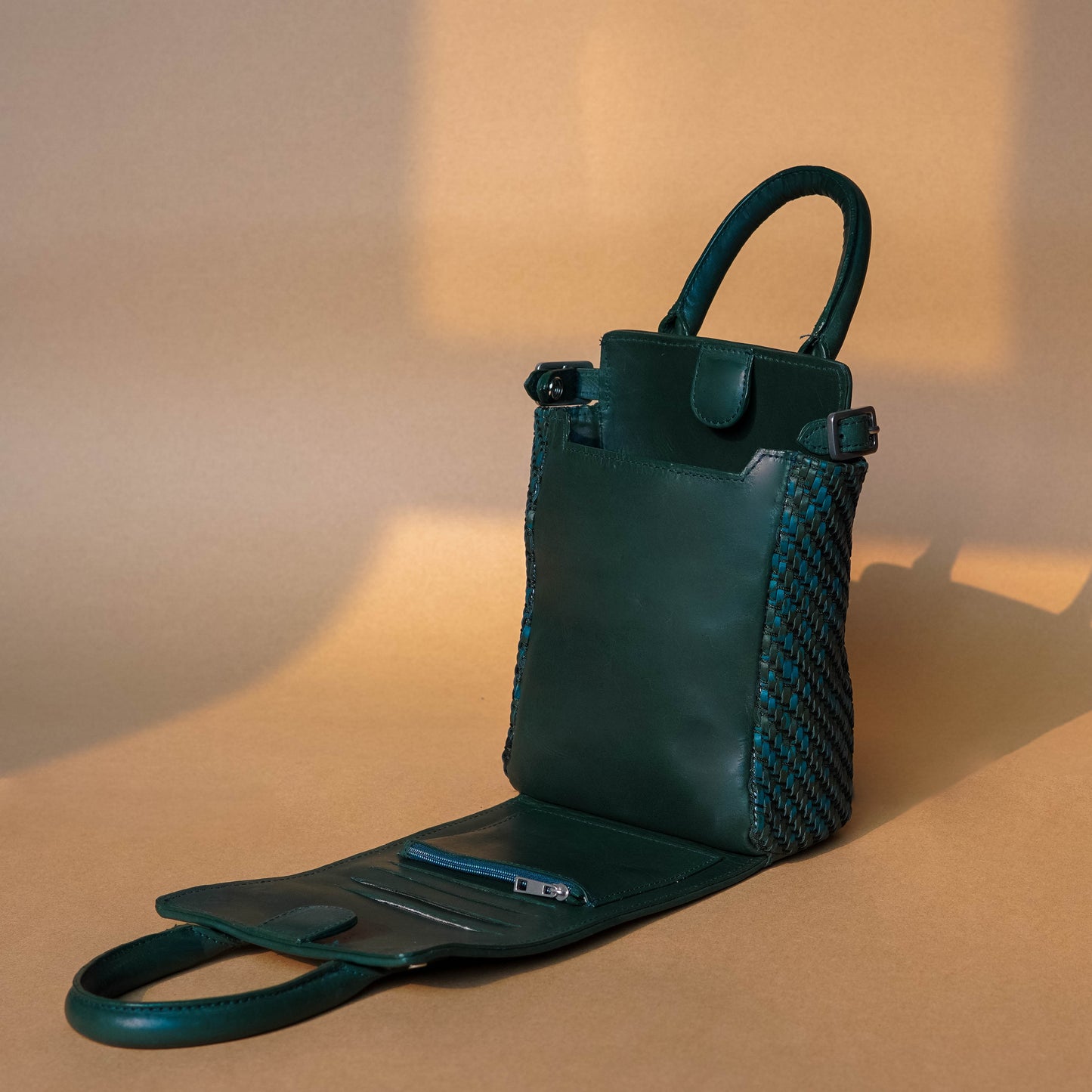 Apricity Un-hand Regular