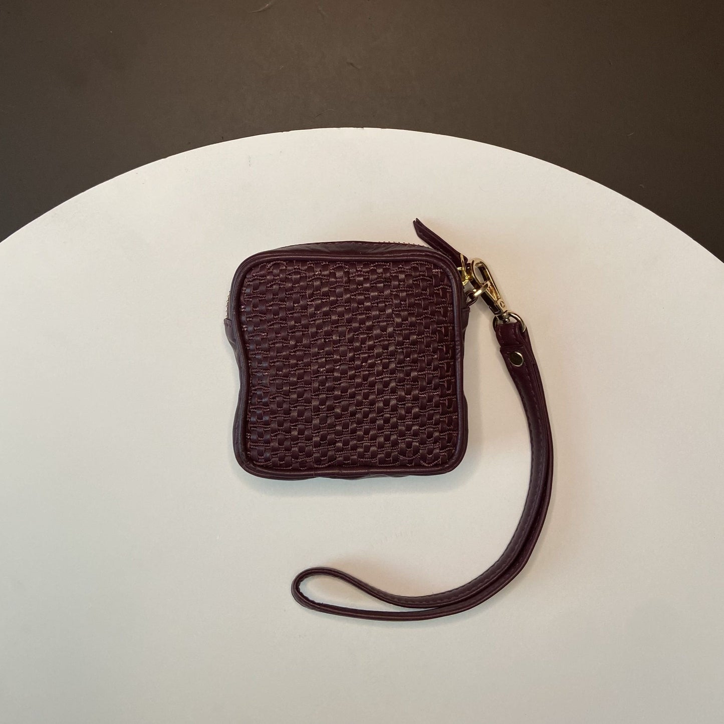 Rozana Charger Case