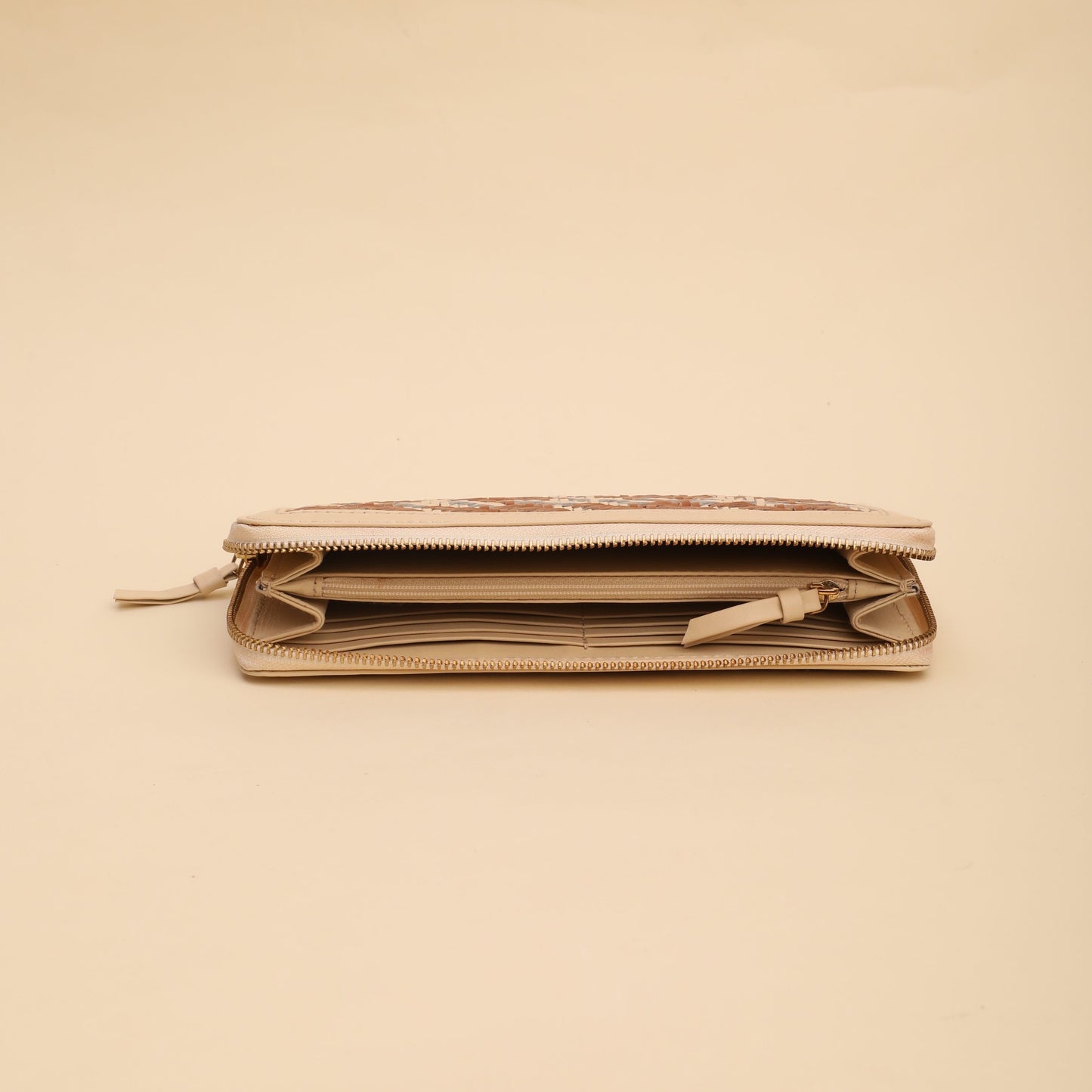 Continental Wallet (Off White)